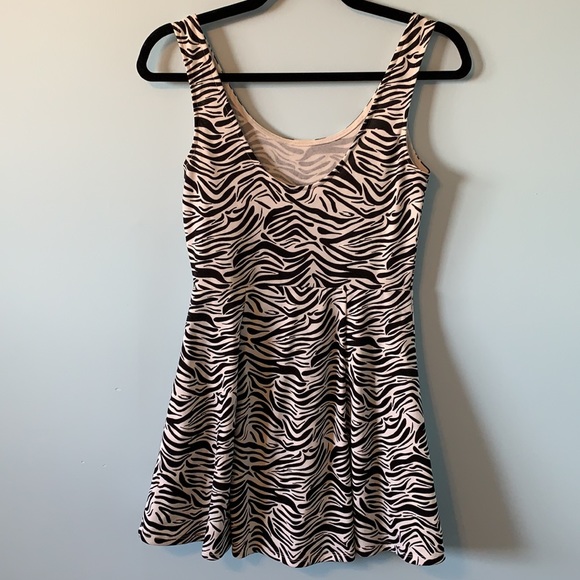 Skater Dress - Picture 3 of 4